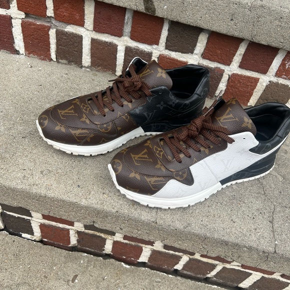Louis Vuitton Brown and Black Sneakers Modern Design - Picture 5 of 7